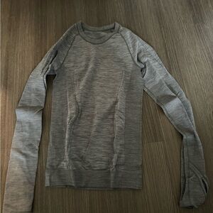 Women’s Swiftly Tech Long Sleeve
